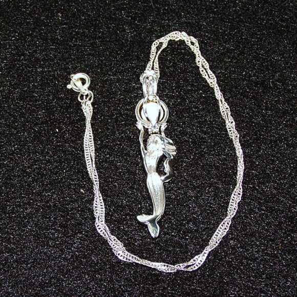 Silver, Cage Pearl/Mermaid Pendant Necklace - Picture 5 of 6